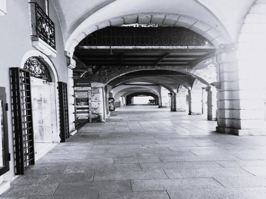 Einkaufstraße in Desenzano del Garda am Gardasee